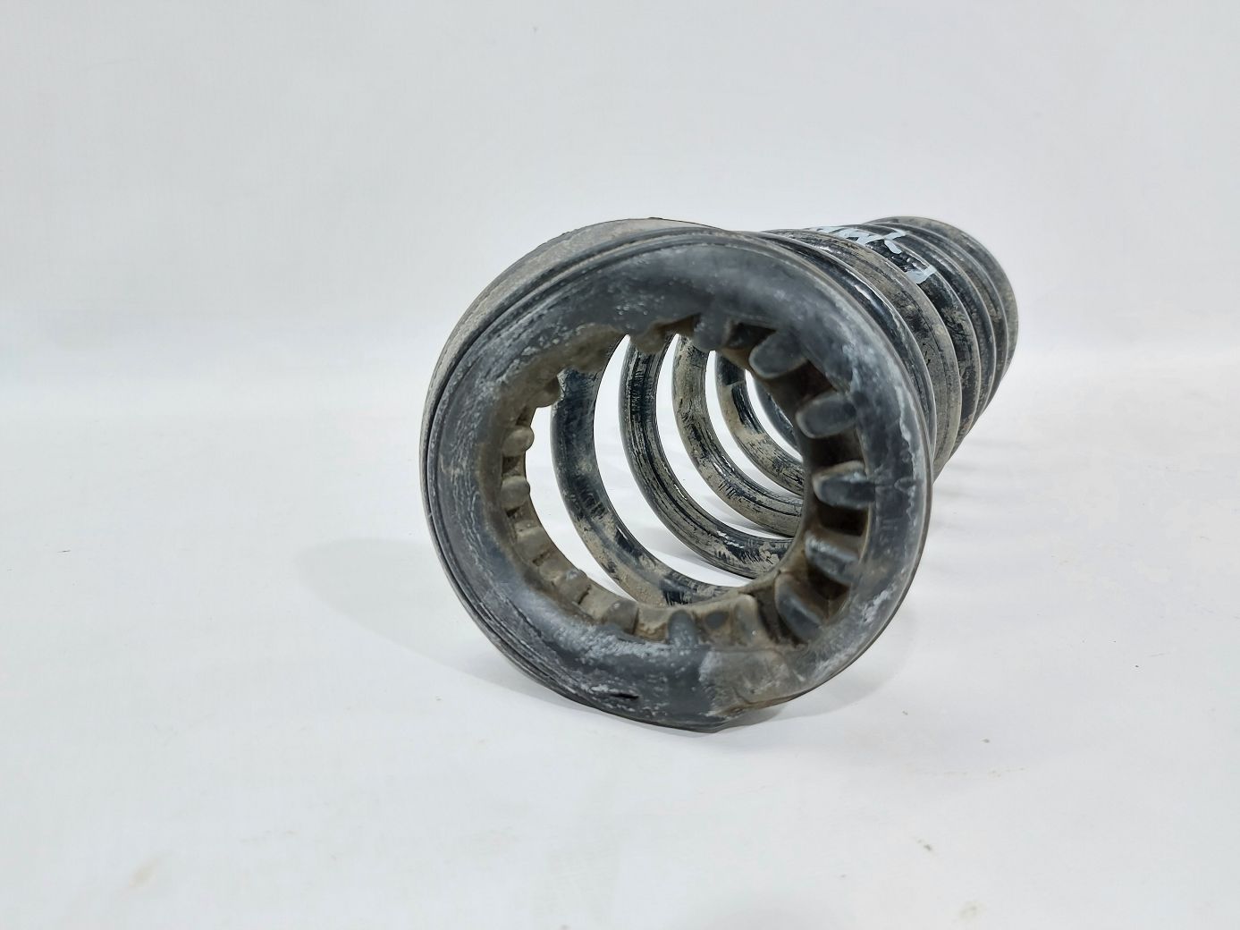 C-max Пружина задняя левая Ford C-Max 2013 DV6Z5560B Ford C-Max 3