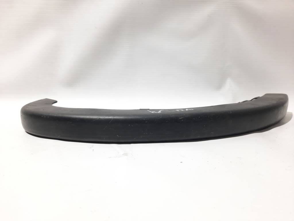 Passat s Накладка на петлю багажника левая (декор) Volkswagen Passat S 2012 561971821A82V Volkswagen Passat S 4