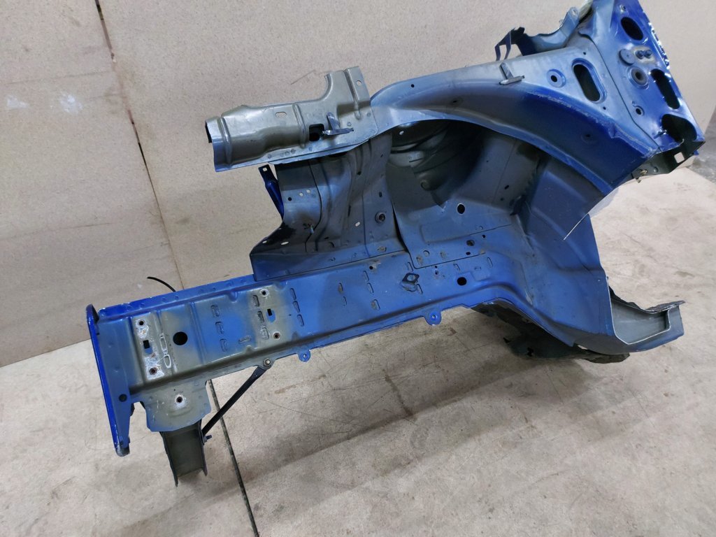 Avenger Чверть передня ліва Dodge Avenger 2009-2014 5076553AI Dodge Avenger 2