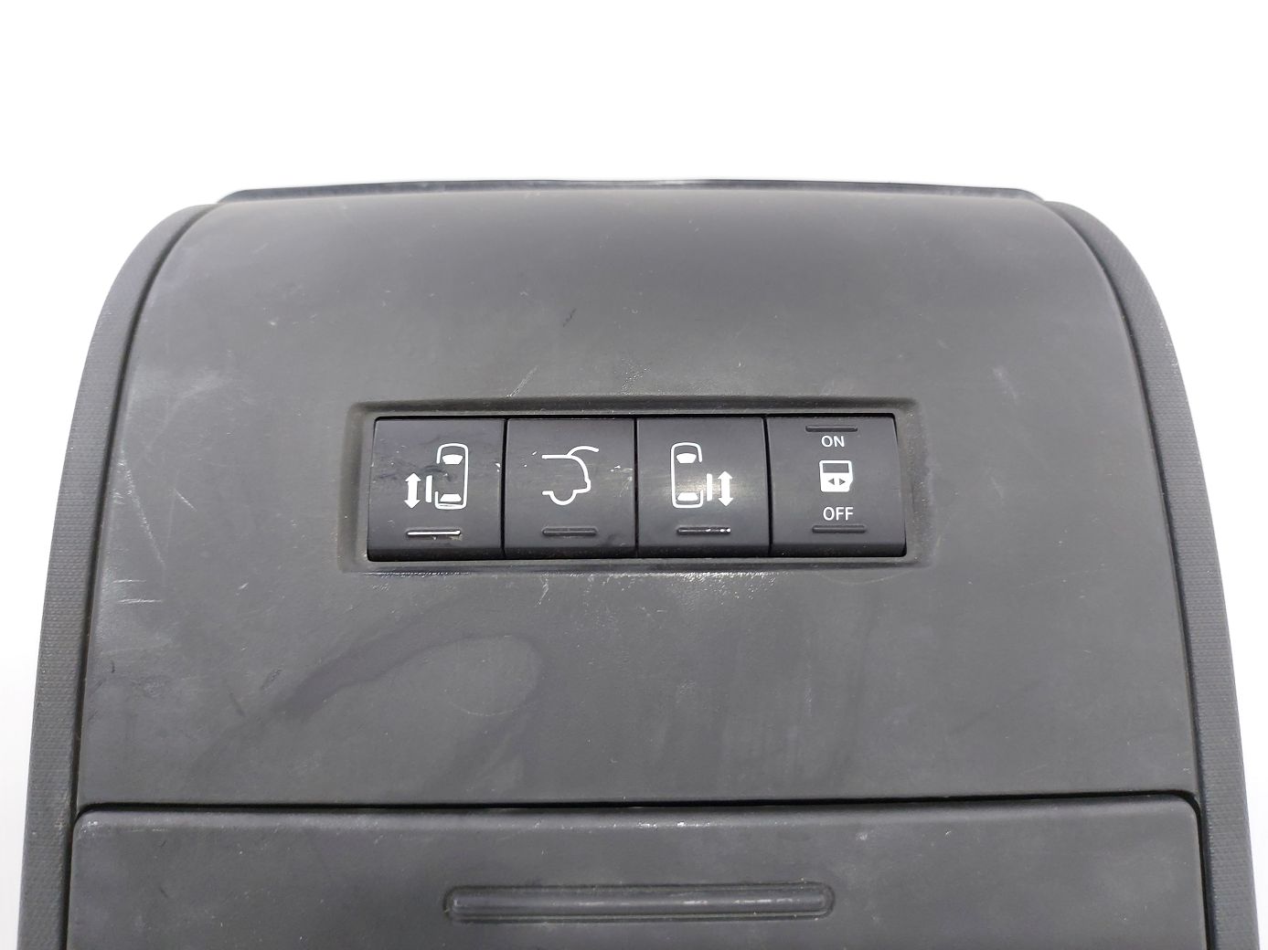 Grand caravan Плафон потолочный передний Dodge Grand Caravan 2016-2020 1LX351DAAA Dodge Grand Caravan 2