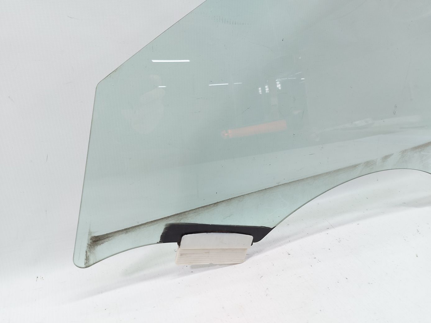 Ats Стекло двери передней левой Cadillac ATS 2013-2018 84554922 Cadillac ATS 4