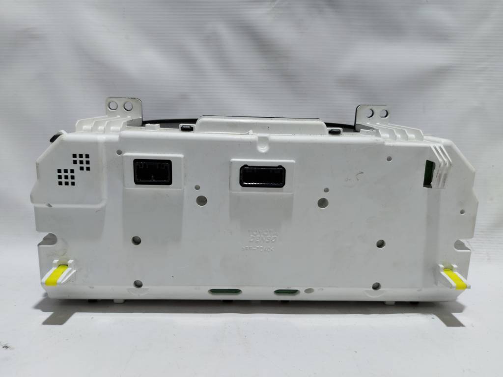 Sienna Панель приладів Toyota SIENNA 2015-2019 83800-08620 Toyota SIENNA 5