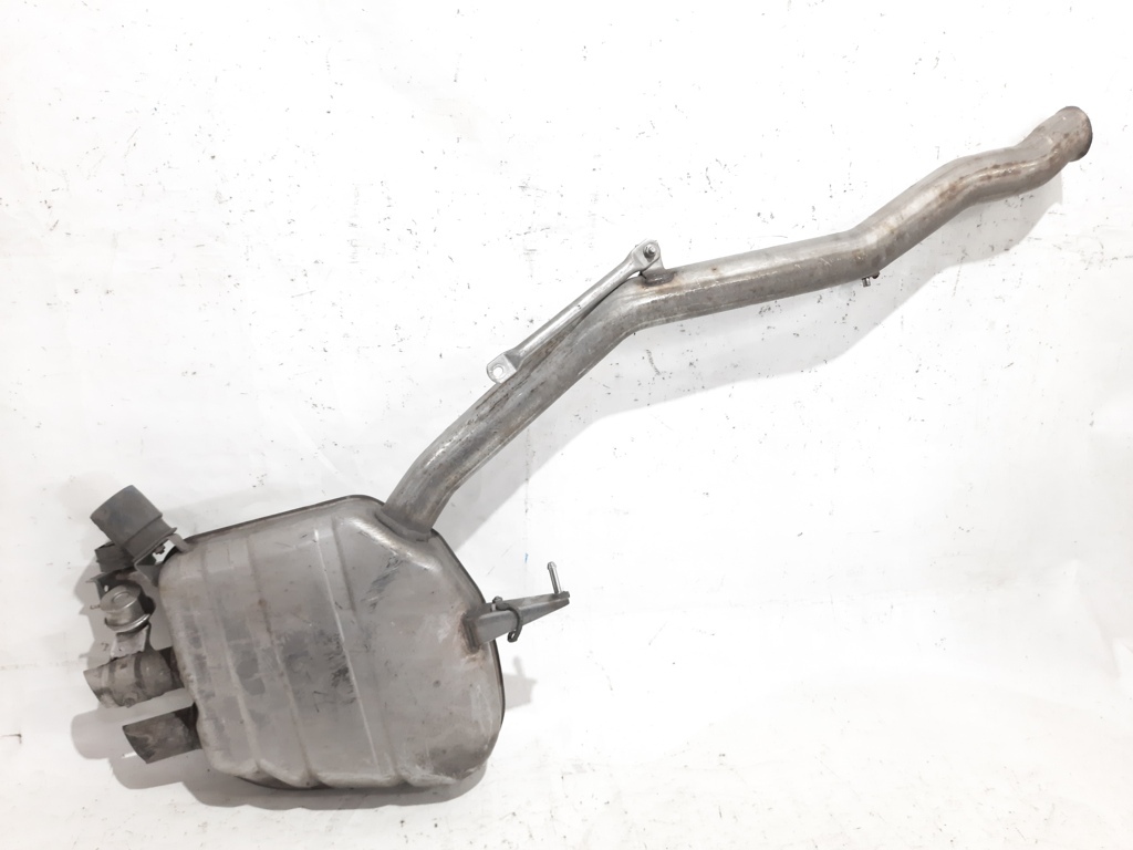 7 series. Вихлопна труба ліва BMW 7 2012 18307578189 BMW 7