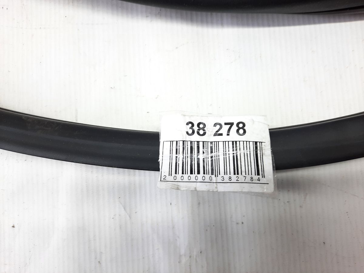 Ats Уплотнительная резинка проема двери задней левой/правой Cadillac ATS 2013-2018 23124161 Cadillac ATS 4