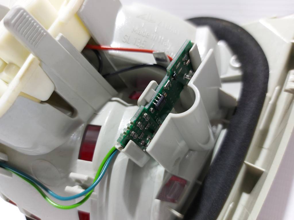 328i xdrive Ліхтар кришки багажника лівий BMW 328i xDrive 2009-2011 63217289427 BMW 328i xDrive 6 328i xdrive Ліхтар кришки багажника лівий BMW 328i xDrive 2009-2011 63217289427 BMW 328i xDrive 6