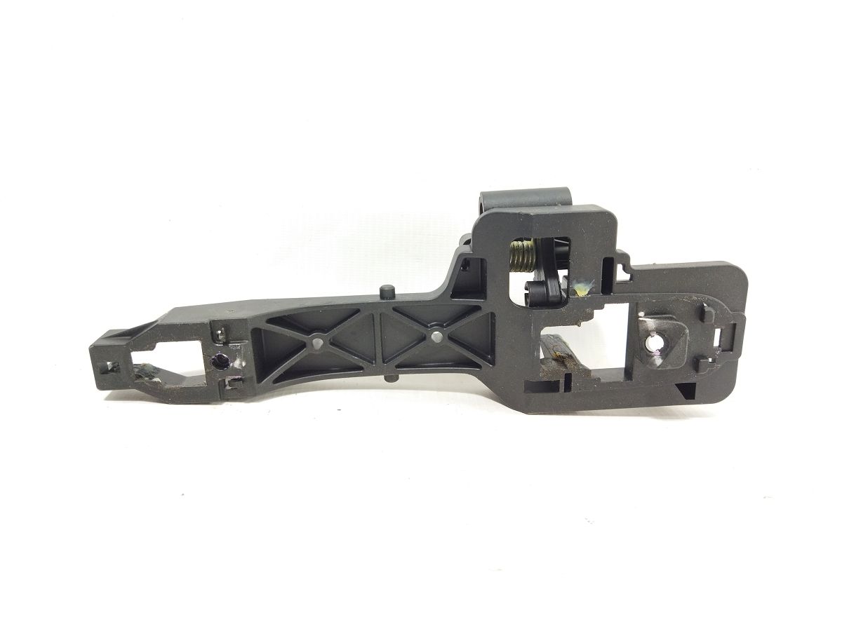 Sorento Кронштейн ручки двери задней правой Kia Sorento 2011-2015 83665C5000 Kia Sorento 2