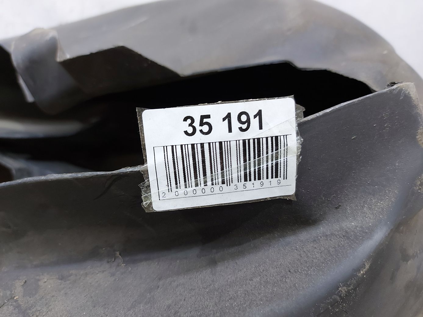 207d (310 d) Підкрилок задній правий Mercedes-Benz W211 Mercedes-Benz 207D (310D) 2003-2009 2116901830 MERCEDES-BENZ Mercedes-Benz 207D (310D) 5