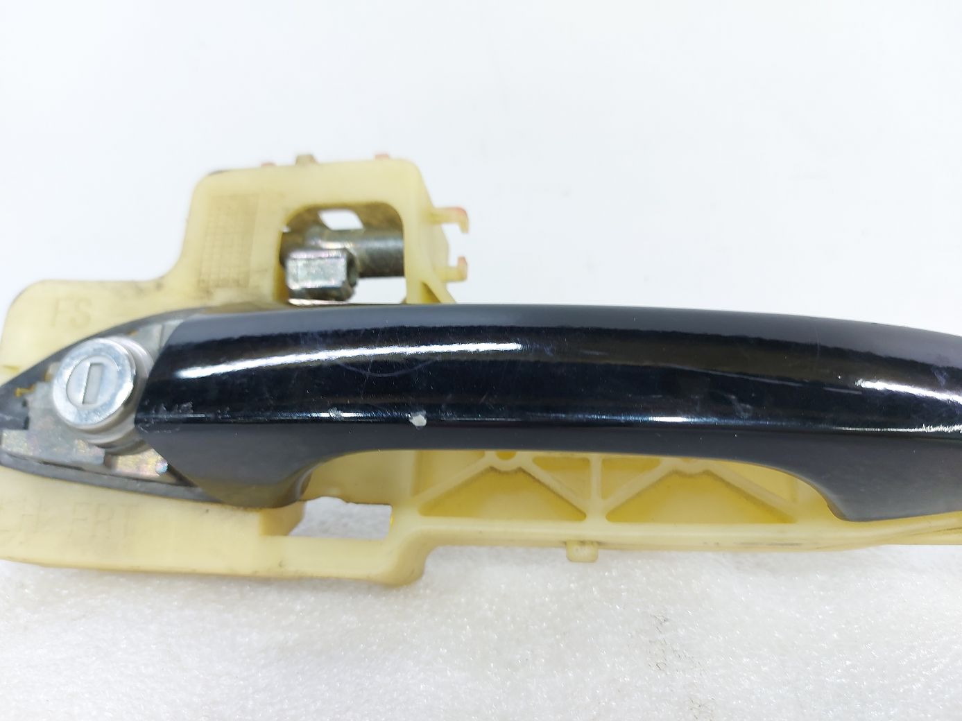 Veloster Ручка дверей передньої лівої зовнішня (чорна) Hyundai Veloster 2012-2017 826512V000 Hyundai Veloster 2