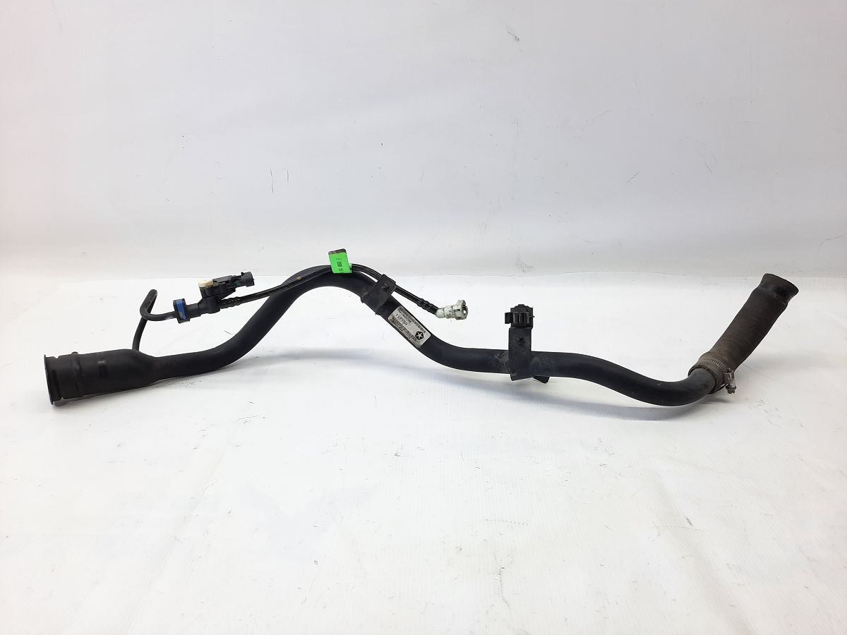 200 limited Заливна горловина Chrysler 200 Limited 2015-2017 68156260AC Chrysler 200 Limited 2