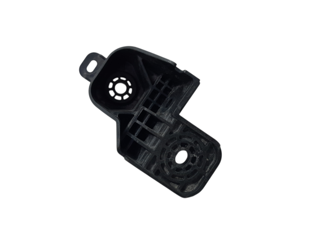 Equinox Кронштейн радіатора верхній правий Chevrolet Equinox EV 2024-2025 85546617 Chevrolet Equinox EV 2