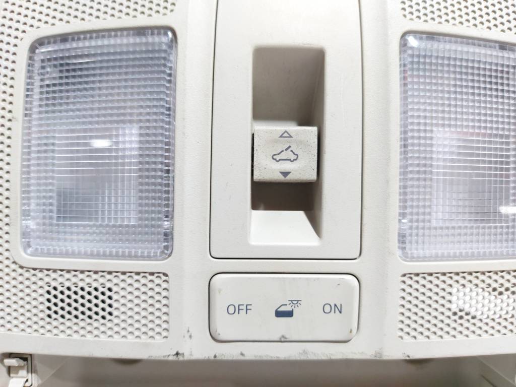 3 Плафон освітлення салону передній Mazda 3 2009-2018 EG2151310A75 Mazda 3 10