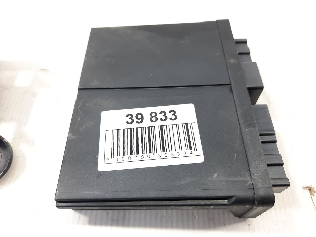 Ats Блок безключового доступу Cadillac ATS 2013-2014 13580551 Cadillac ATS 7