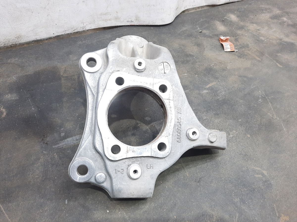 Dart. Поворотний кулак передній лівий Dodge Dart 2013-2019 68080586AD Dodge Dart