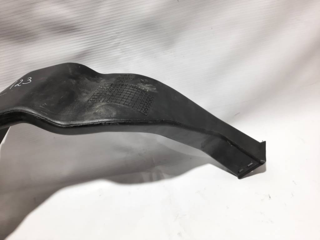 Dart Воздуховод ног задних пассажиров правый Dodge Dart 2013-2019 68081879AC Dodge Dart 18
