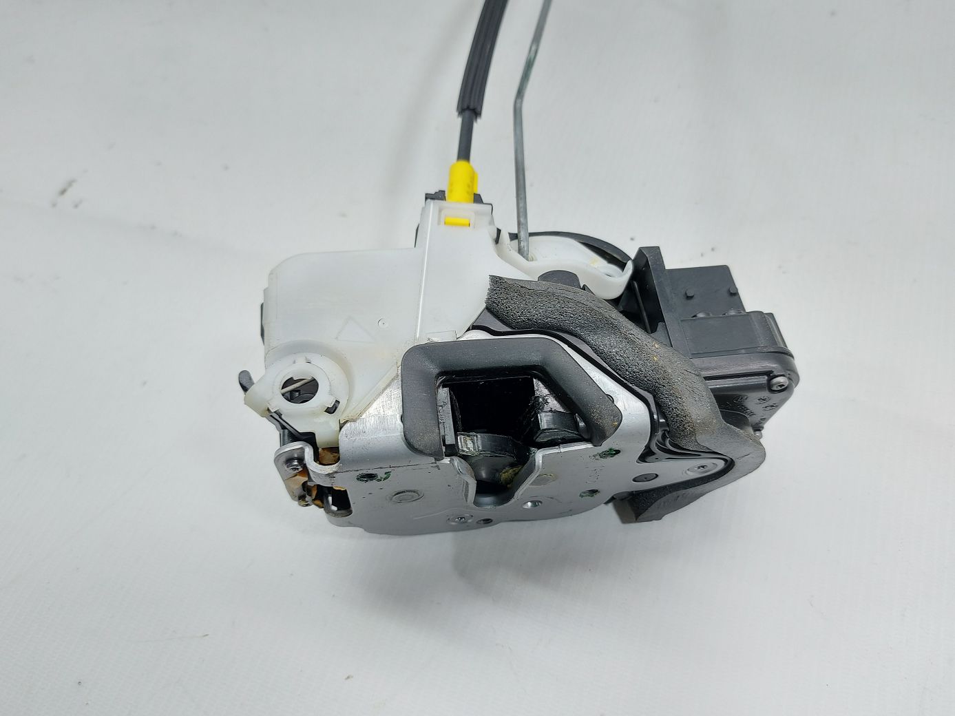 Malibu Замок двери передней правой Chevrolet Malibu 2013-2015 13579523 Chevrolet Malibu 2