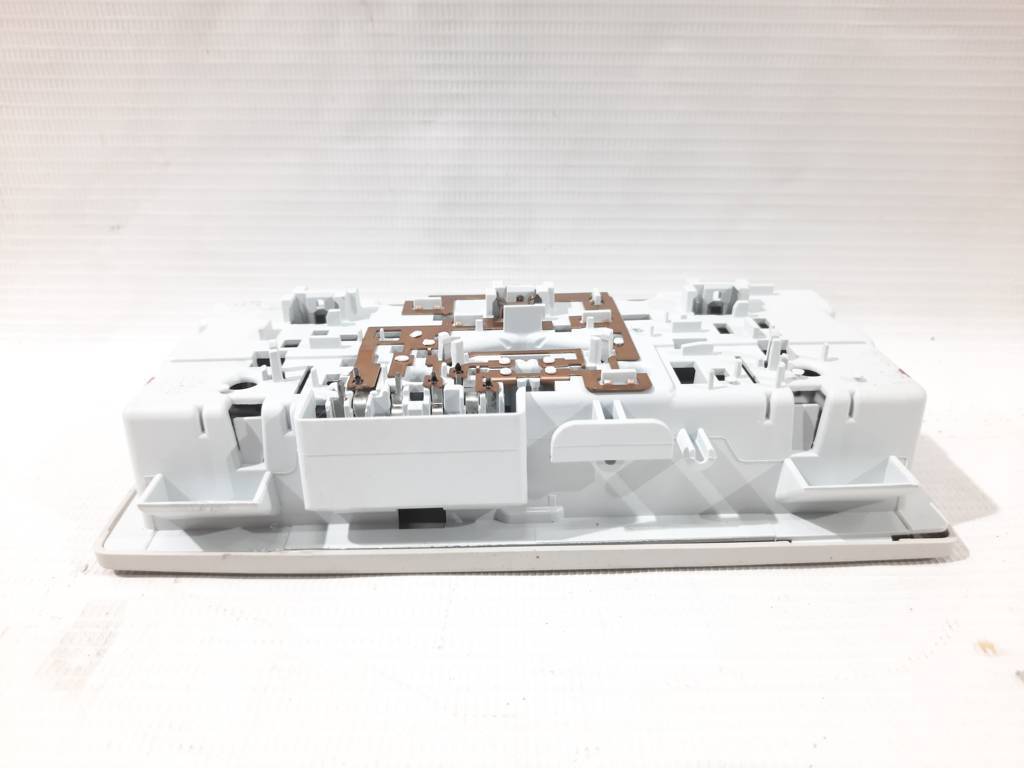 Cruze Світильник стельовий задній Chevrolet Cruze 2016-2018 13467031 Chevrolet Cruze 4