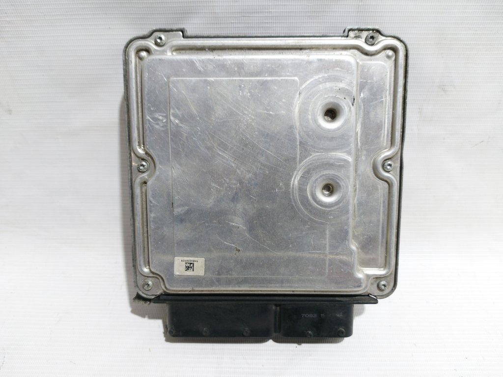 Passat s Блок ECU Volkswagen Passat S 2012 03H906023E Volkswagen Passat S 4