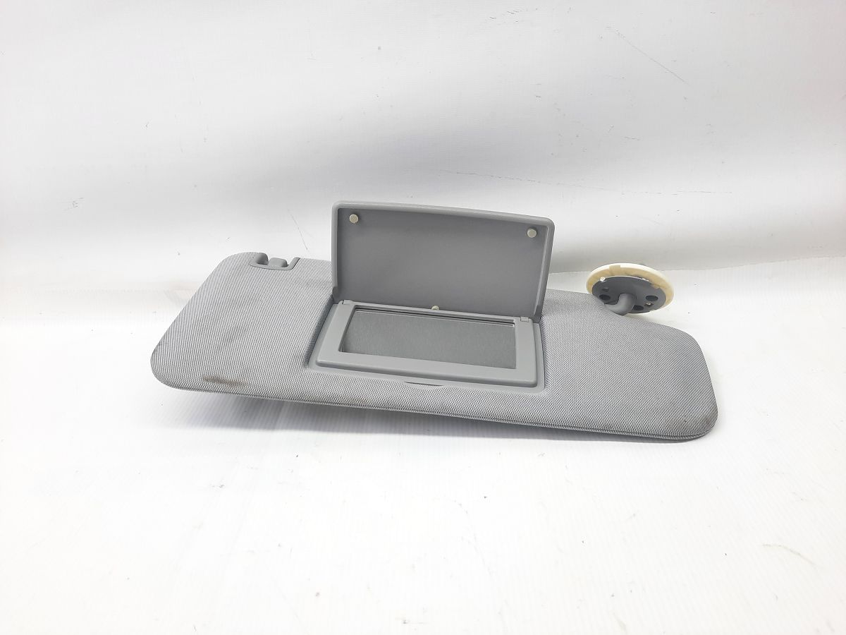 Trax Козырек солнцезащитный правый Chevrolet Trax 2017-2021 42424615 Chevrolet Trax 3