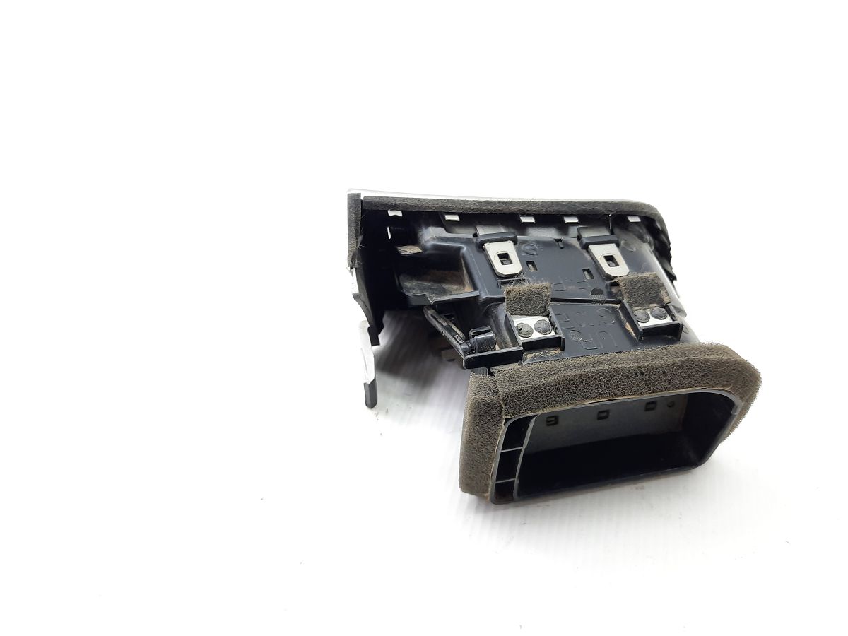 Sentra Решітка повітроводу торпеди права Nissan Sentra 2016-2019 687603YU0A Nissan Sentra 3