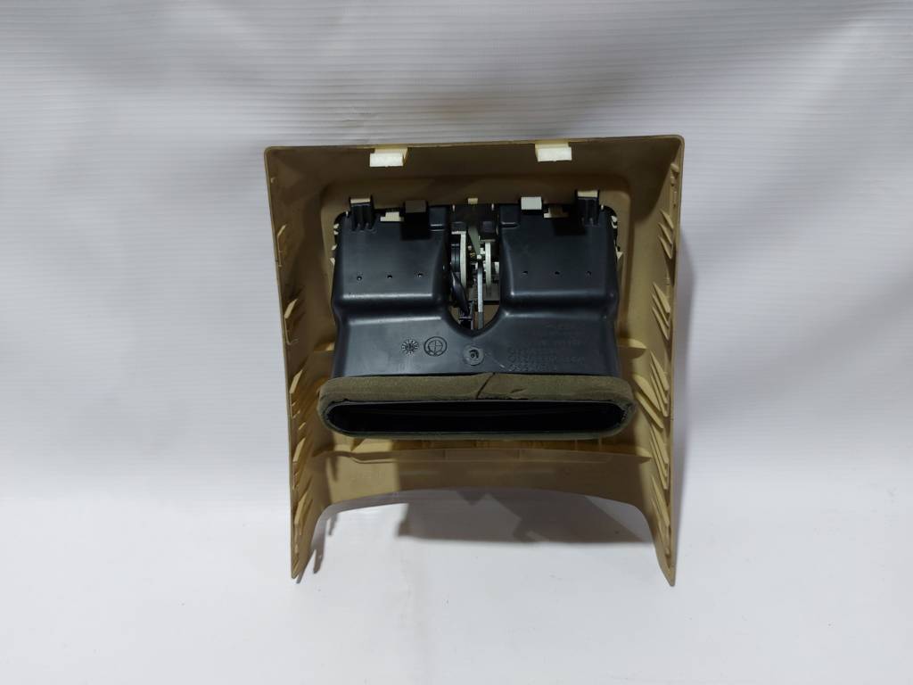 328i xdrive Повітропровід центральної панелі задніх пасажирів BMW 328i xDrive 2006-2012 64227210639 BMW 328i xDrive 3