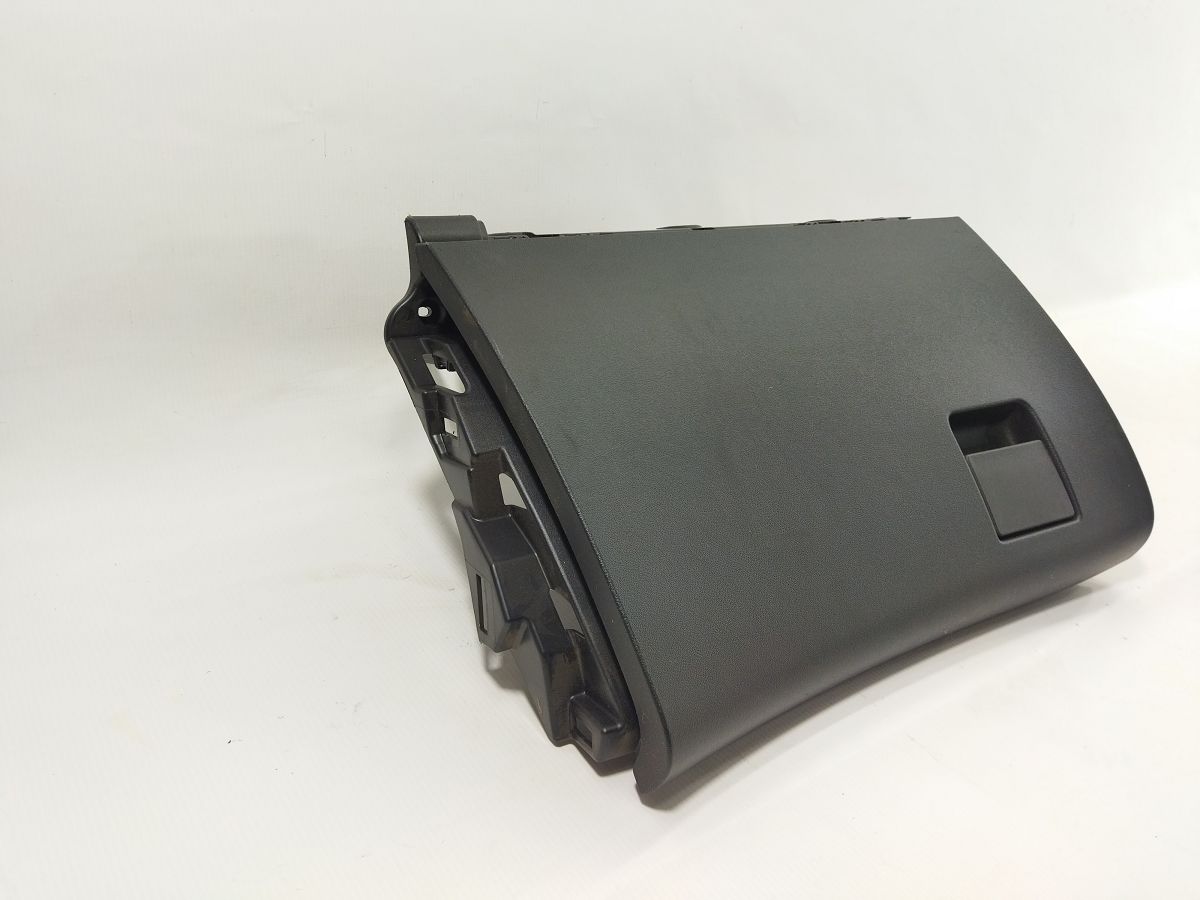 Regal Бардачок Buick Regal 2014-2017 23438258 Buick Regal 2