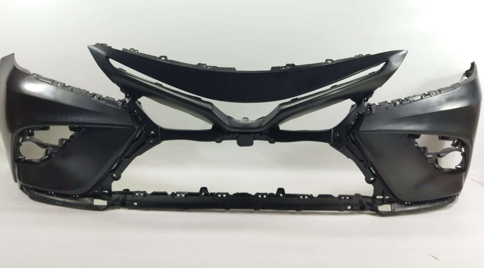 Передні бампери. Передній бампер (SE, XSE) Toyota Camry 2018-2021 521190X938 Toyota Camry Передні бампери. Передній бампер (SE, XSE) Toyota Camry 2018-2021 521190X938 Toyota Camry