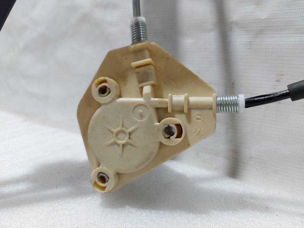 Patriot Склопідйомник дверей передньої правої механічний Jeep Patriot 2009-2017 68025466AA Jeep Patriot 4