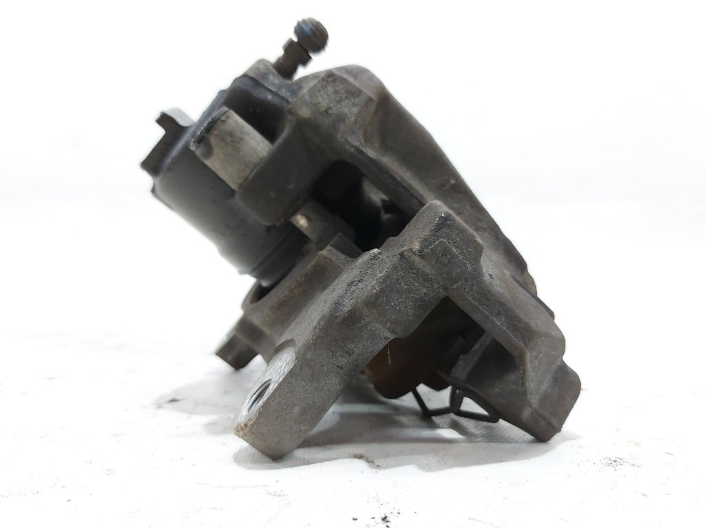 Passat s Супорт гальмівний передній правий Volkswagen Passat S 2009-2018 5N0615124 Volkswagen Passat S 10