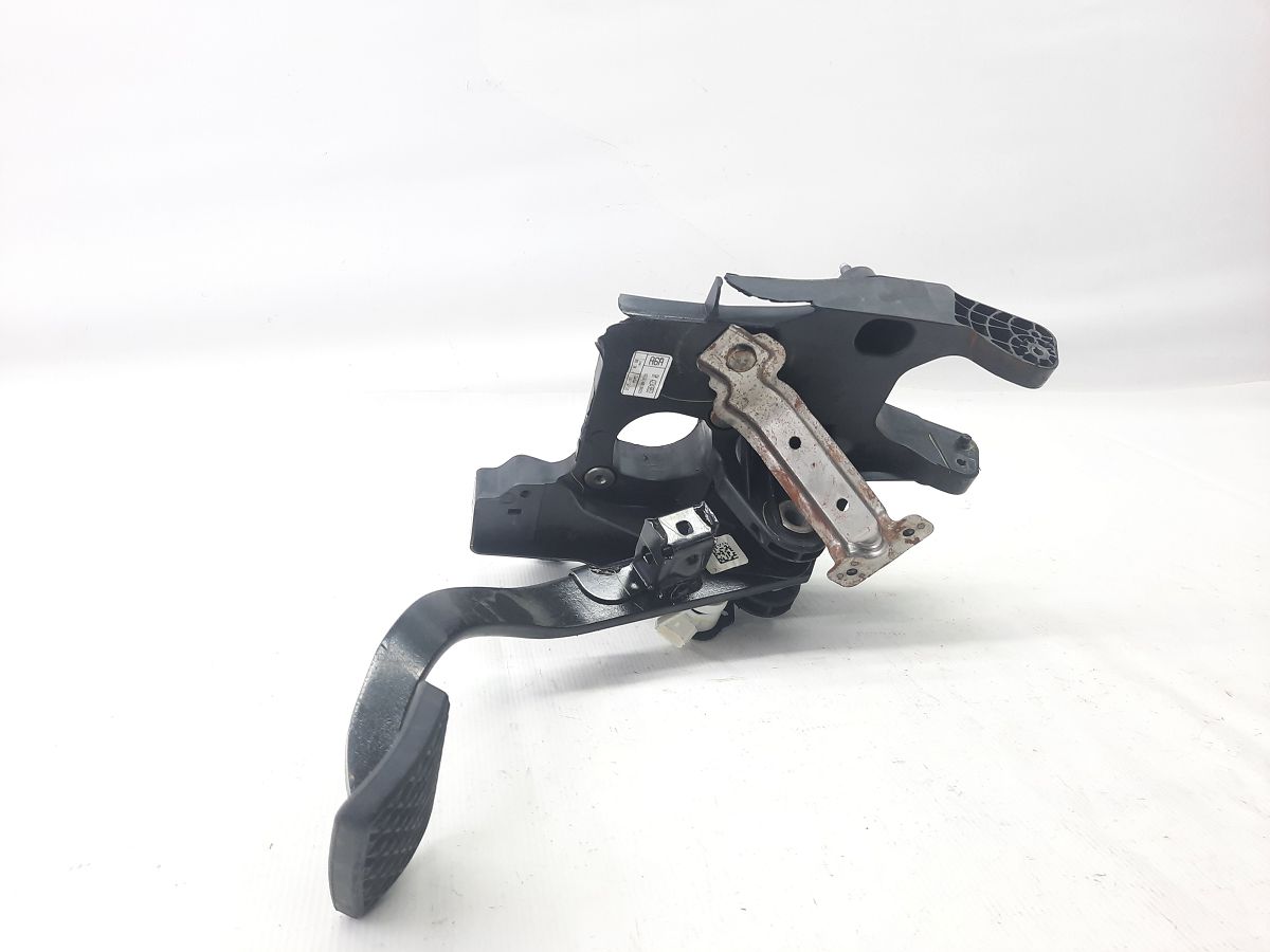 Trax Педаль гальма Chevrolet Trax 2017 84090726 Chevrolet Trax 10