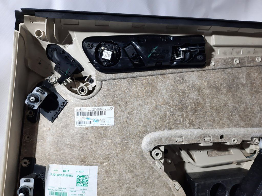 Tiguan Карта дверей задньої лівої Volkswagen Tiguan 2009-2018 5N0867211EXPA Volkswagen Tiguan 18