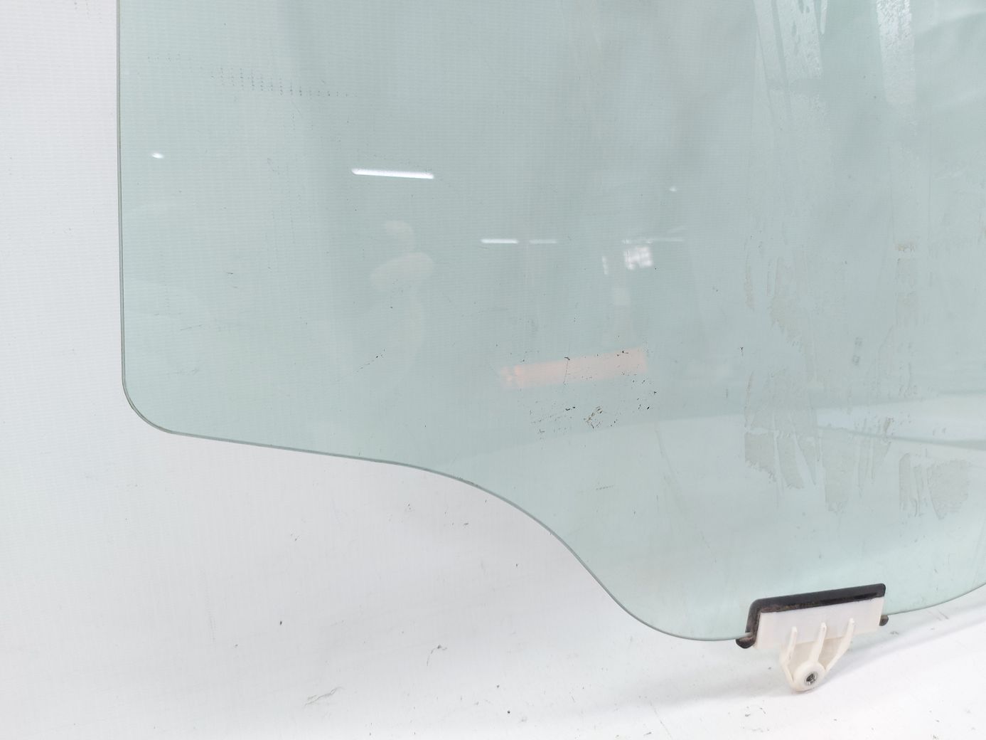 Dart Скло дверей задньої правої Dodge Dart 2013-2016 68082404AB Dodge Dart 4