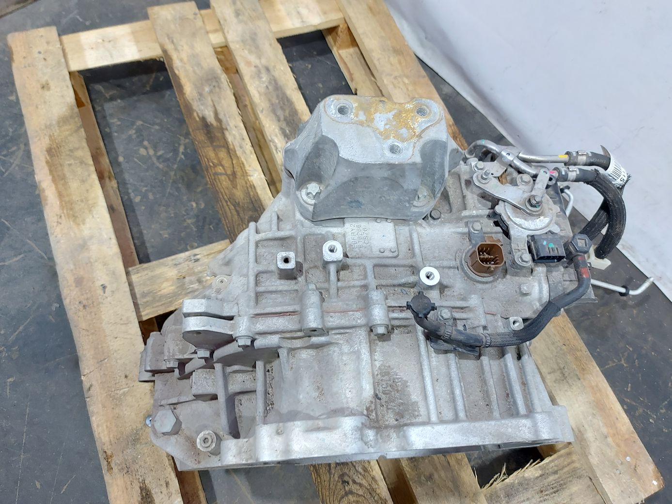 Dart Коробка АКПП Dodge Dart 2013-2016 RL197729AC Dodge Dart 3
