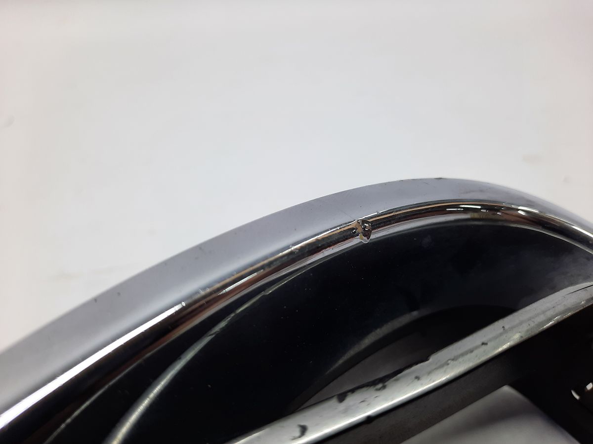 5 series Решітка бампера верхня права (ніздря) BMW 5 series 2011-2013 51137261356 BMW 5 series 4