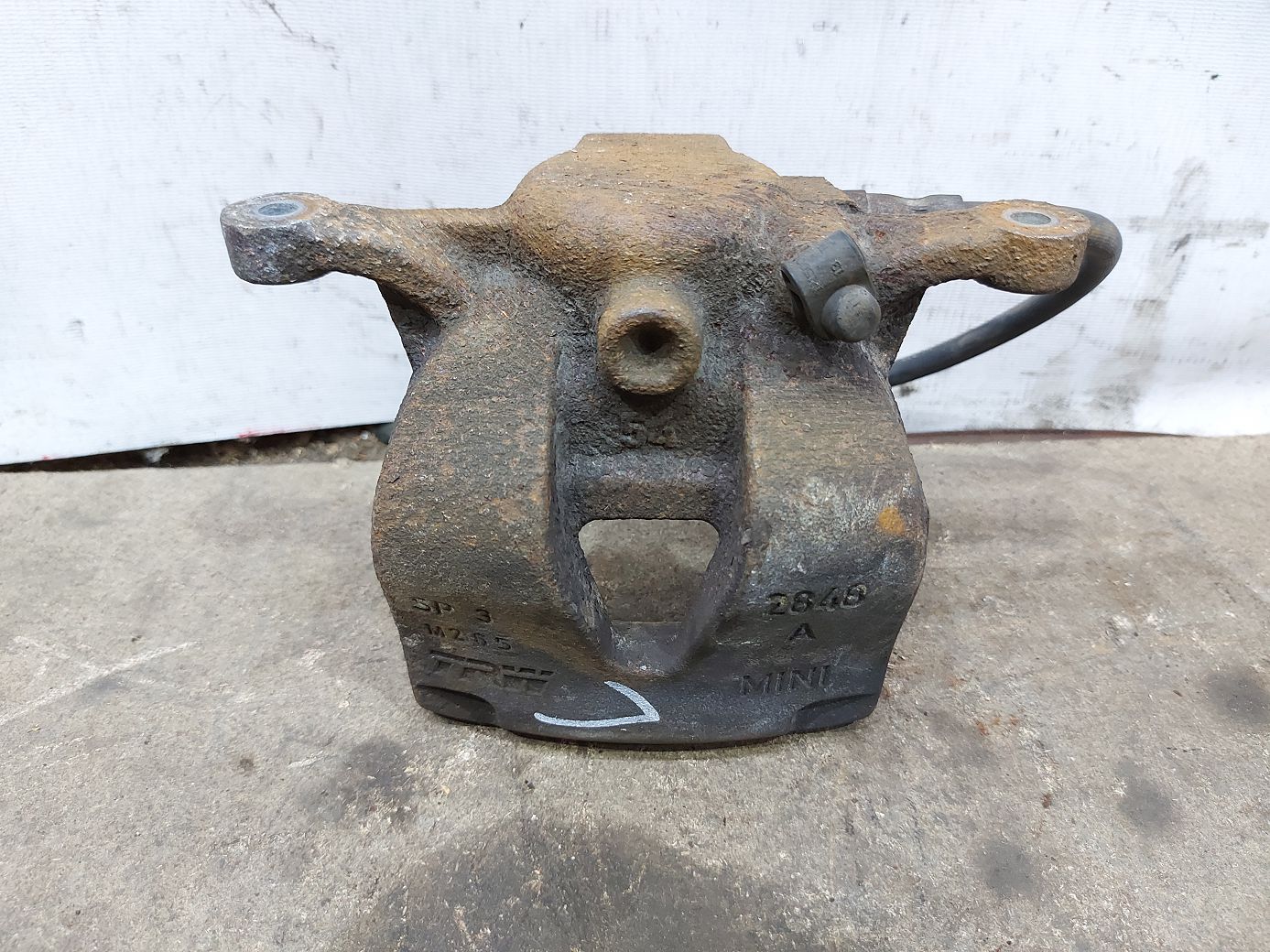 Cooper countryman Тормозной цилиндр суппорта переднего левого Mini Cooper Countryman 2011-2016 34119804729 Mini Cooper Countryman 2