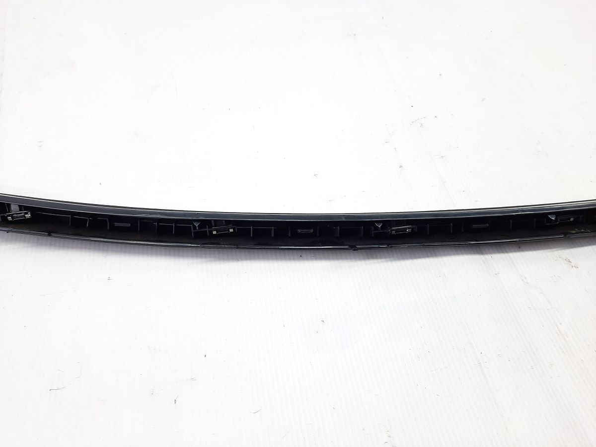 Passat s Накладка торпед під лобове скло Volkswagen Passat S 2012-2019 561857192B81U Volkswagen Passat S 6