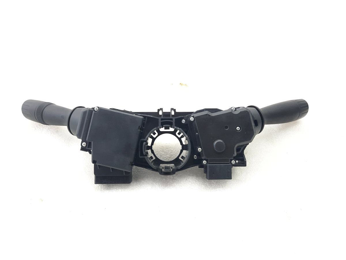 Camry Подрулевые переключатели (гитара) Toyota Camry 2012-2017 8414006510 Toyota Camry 4