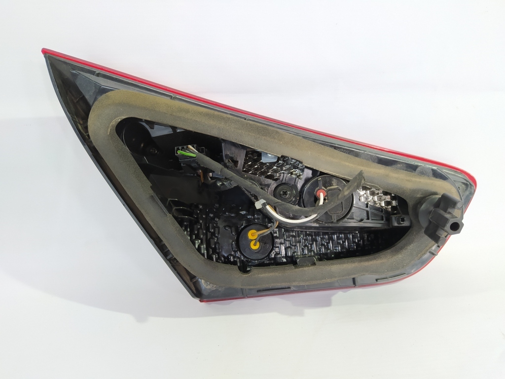 Cruze Ліхтар кришки багажника правий hbk Chevrolet Cruze 2017-2019 39121494 Chevrolet Cruze 4