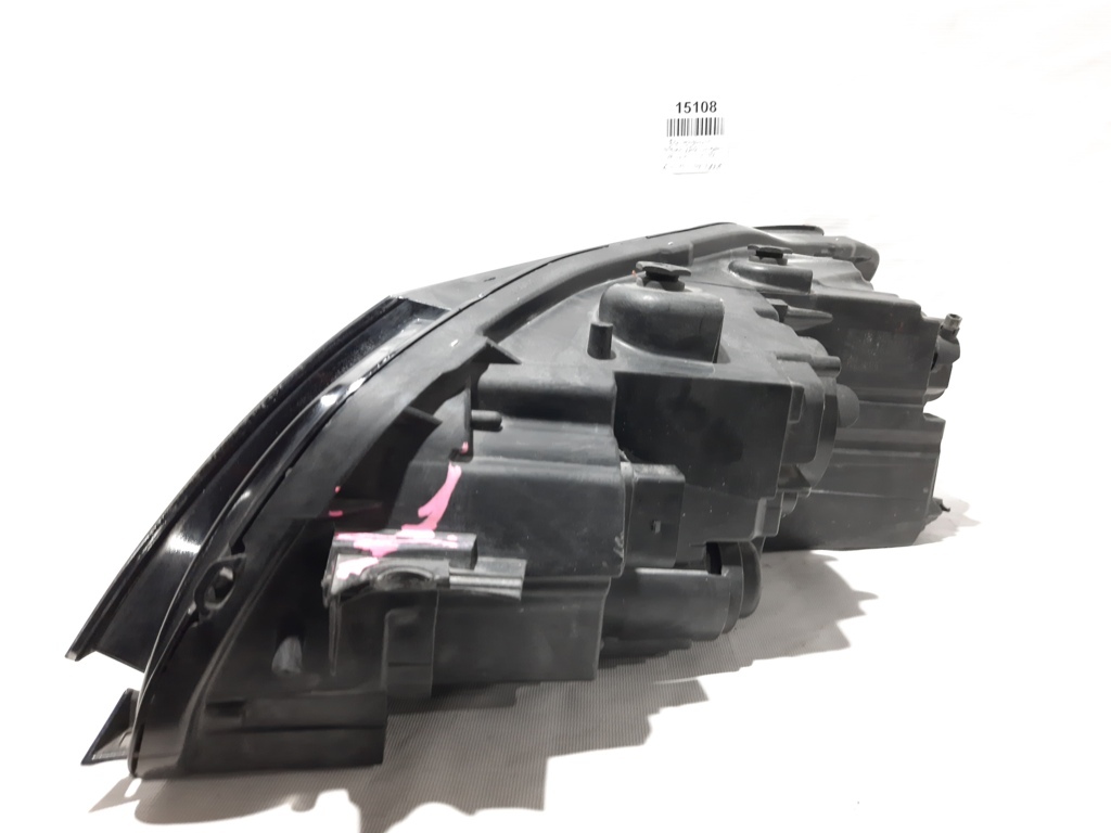 Товари з дефектами Фара передня права (дефект) Volkswagen Passat S 2012-2015 561941006D Volkswagen Passat S 29