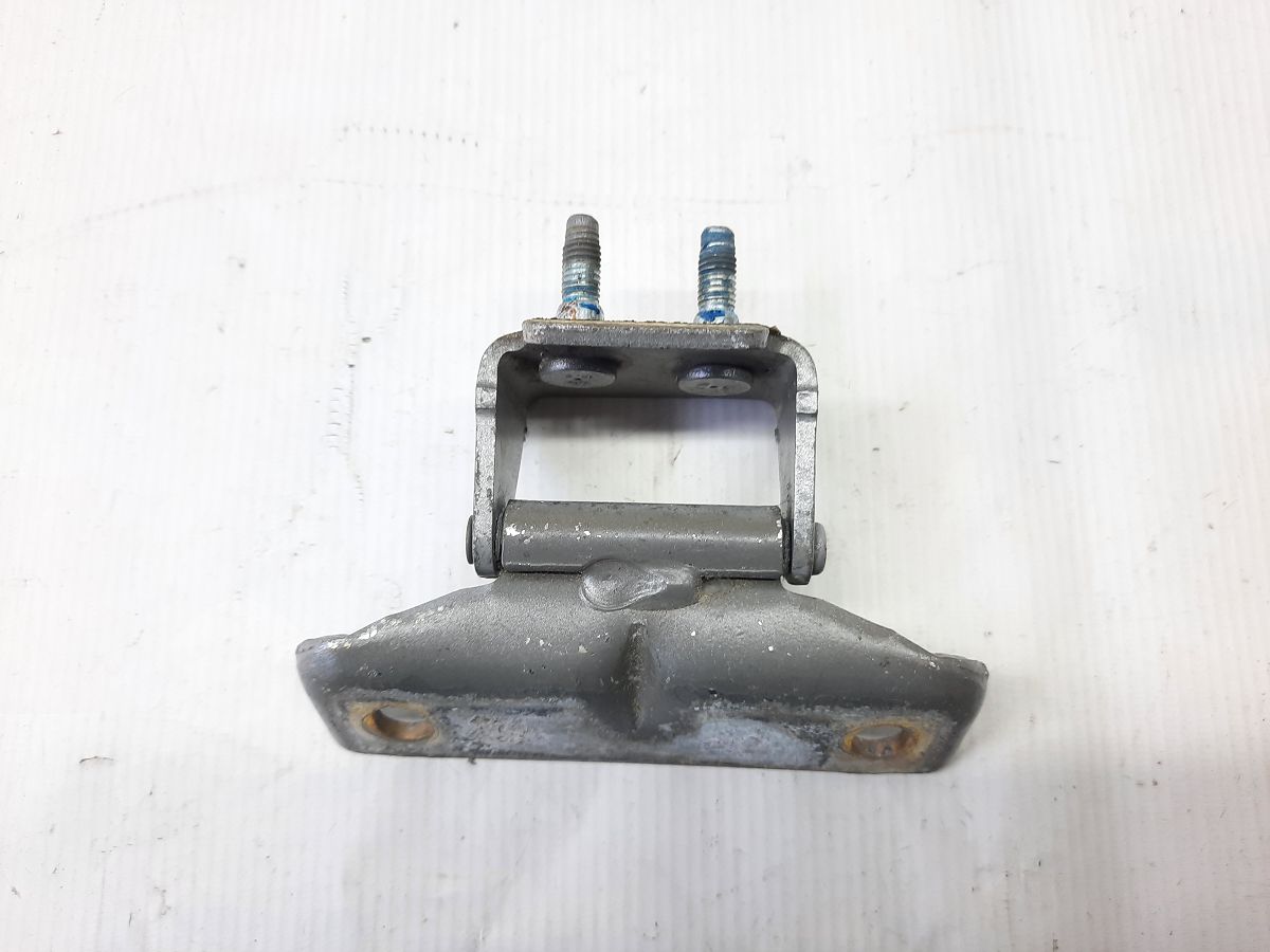 Equinox Петля кришки багажника ліва/права Chevrolet Equinox 2010-2017 23227630 Chevrolet Equinox 10