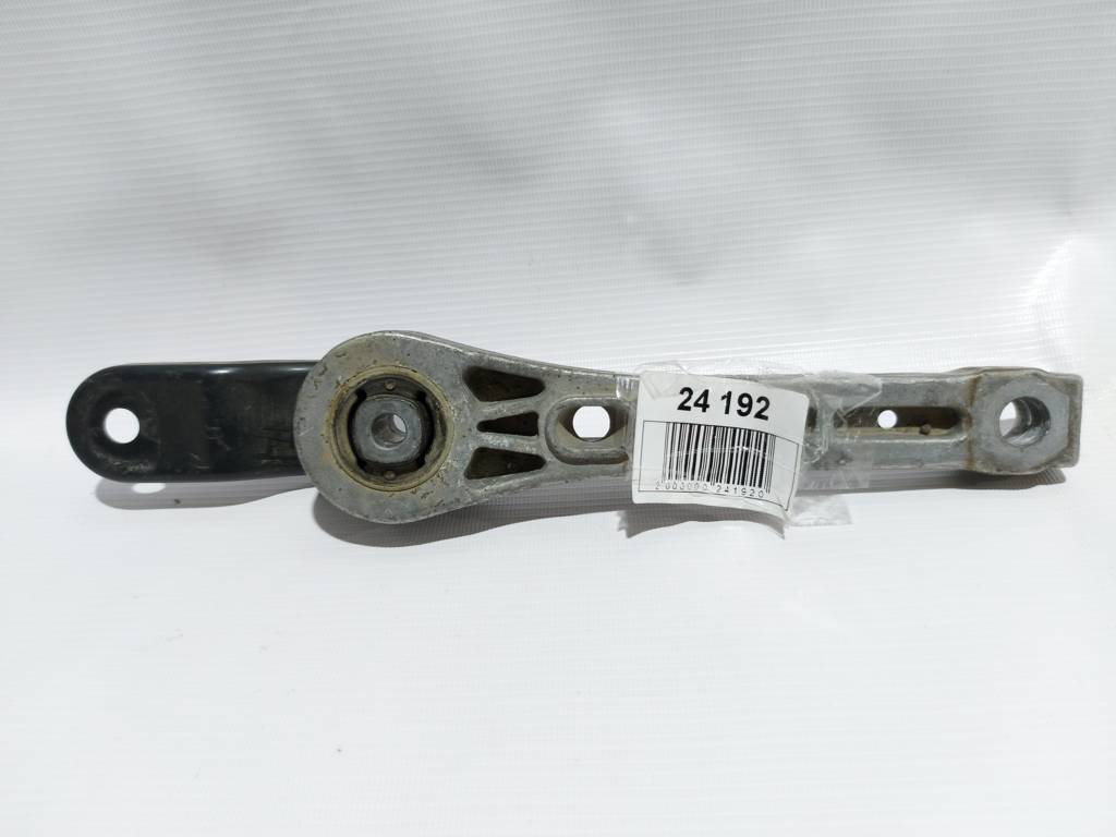 Passat. Подушка двигуна нижня Volkswagen Passat 2007-2018 1K0199855BC Volkswagen Passat