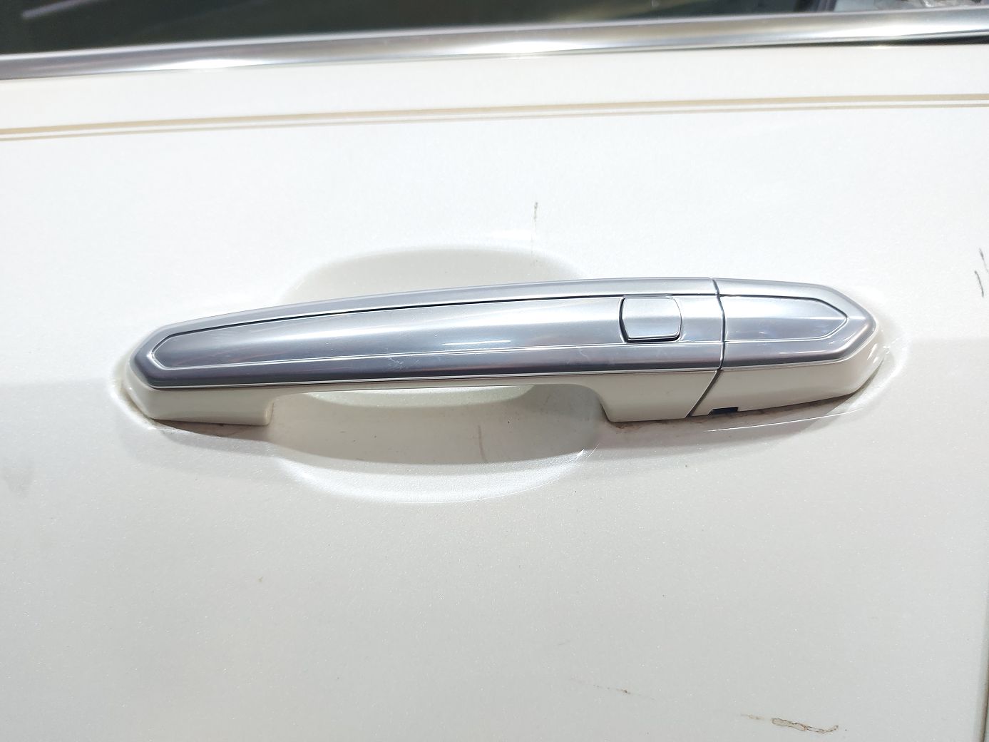 Ats Двері передні ліві без карти Cadillac ATS 2013-2016 84200616 Cadillac ATS 4