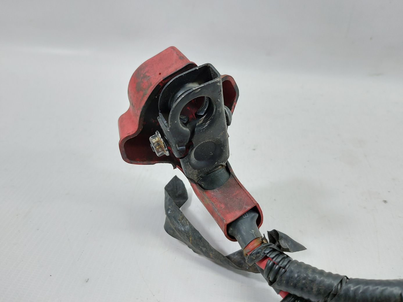 Equinox Клема плюсова Chevrolet Equinox 2010-2015 20921448 Chevrolet Equinox 3