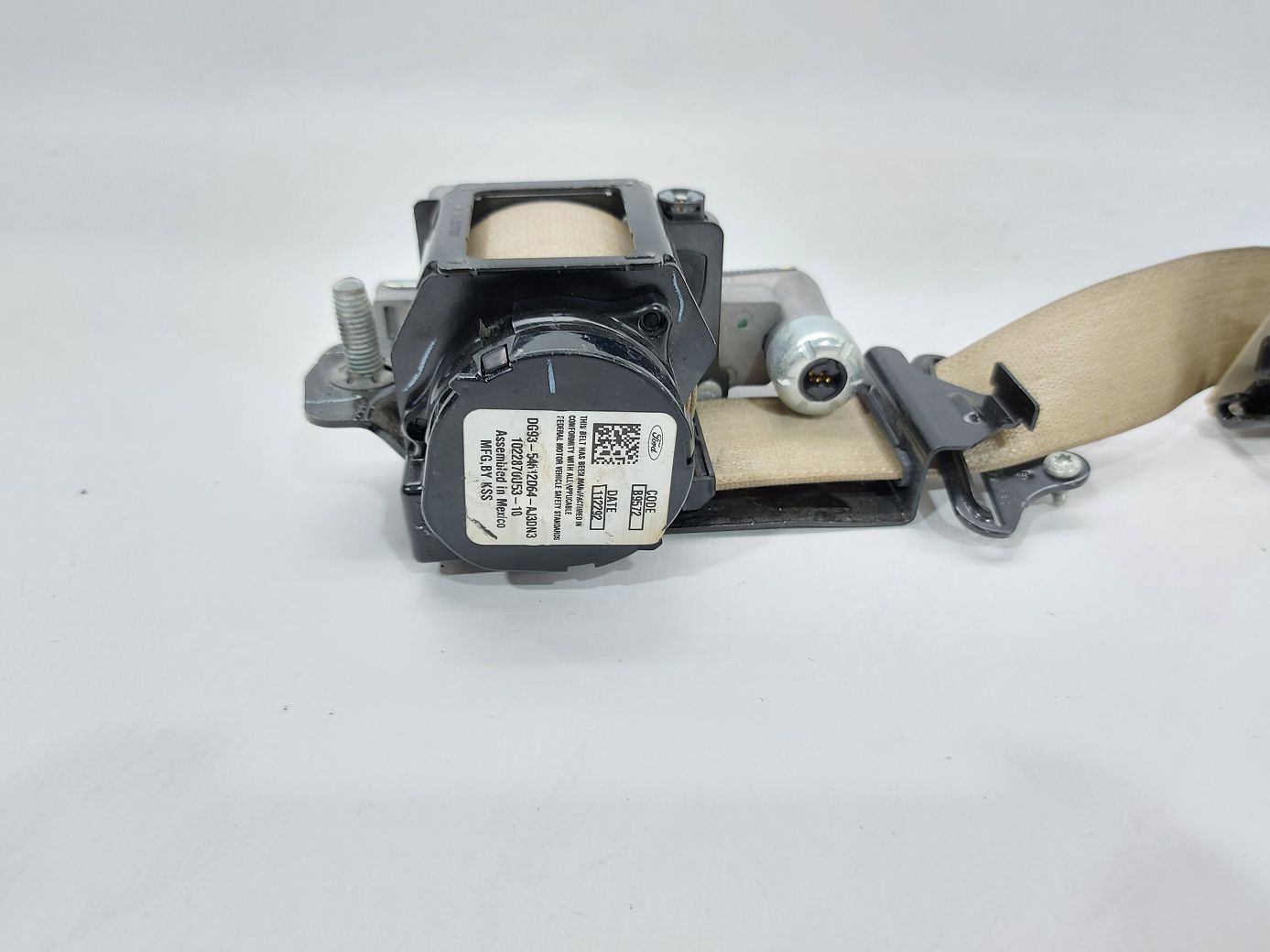 Fusion hybrid Ремень безопасности передний правый Ford Fusion Hybrid 2013-2016 DG9Z54611B08AK Ford Fusion Hybrid 5