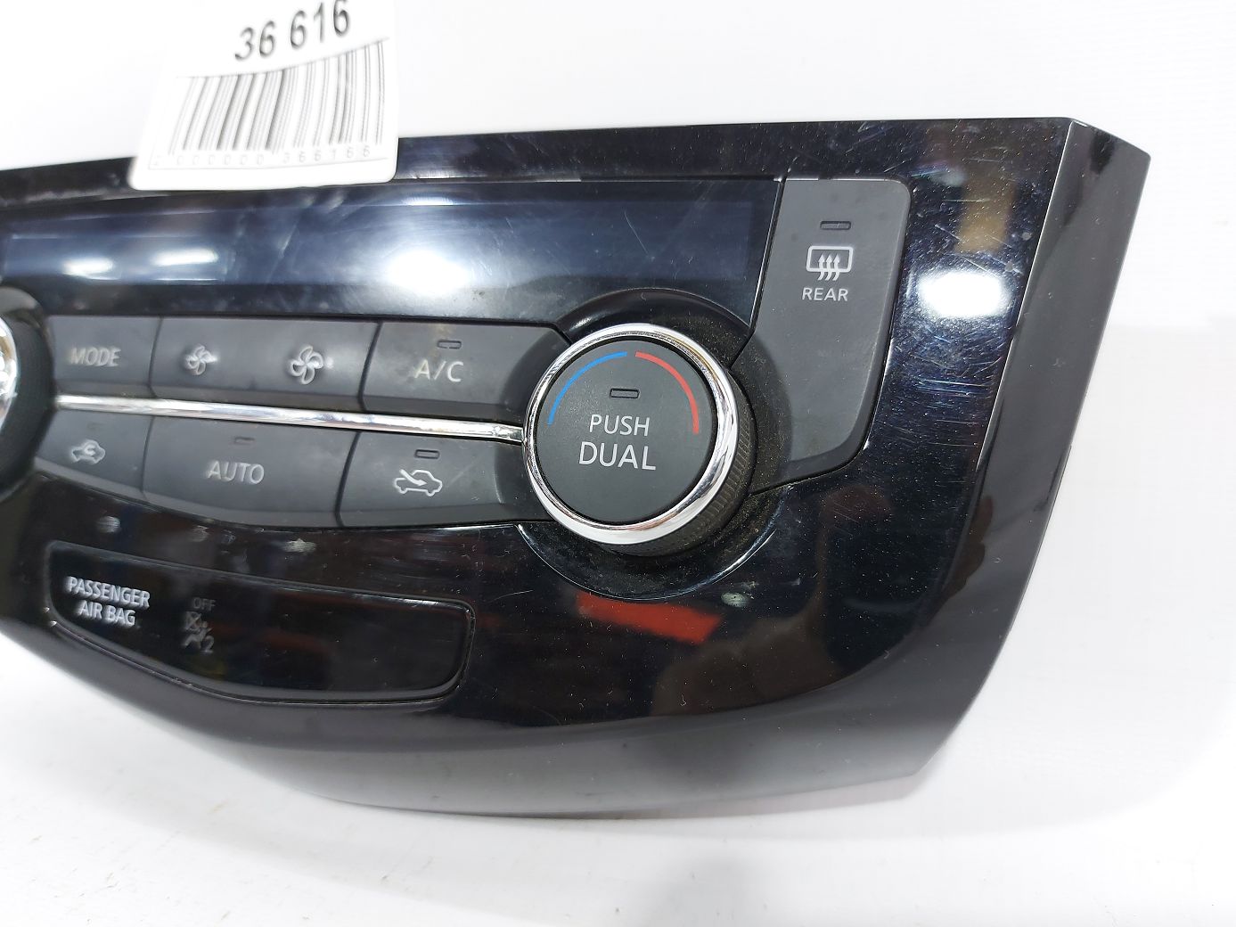 Rogue Панель керування кліматом Nissan Rogue 2014-2016 275004BA0A Nissan Rogue 3