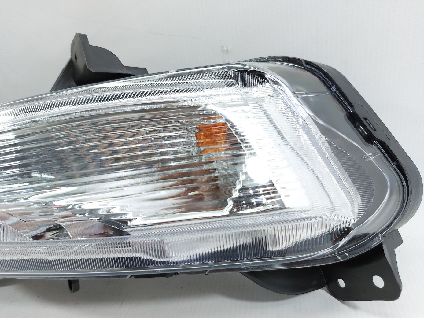 Противотуманные фары и дхо Дневной ходовой огонь правый Chevrolet Malibu 2019-2021 84575552 Chevrolet Malibu 4