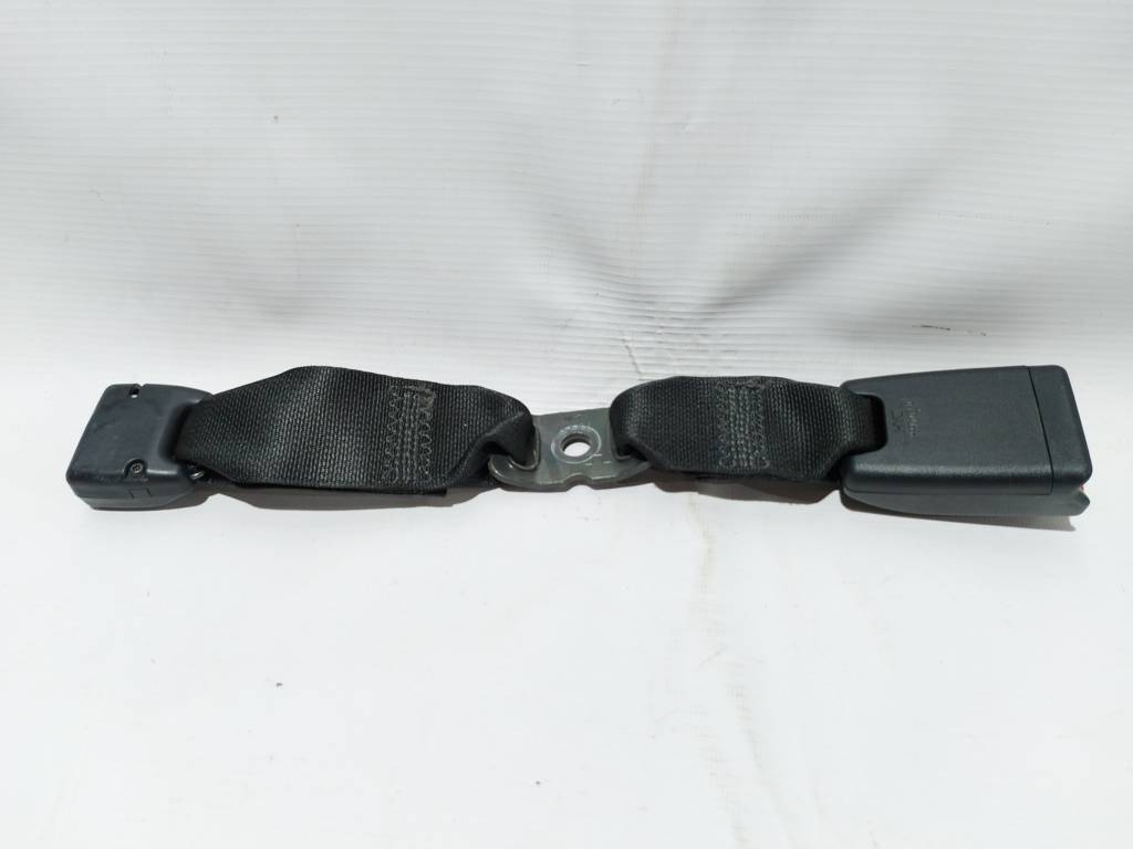 Prius c. Засувка ременя безпеки заднього лівого Toyota Prius C 2012-2019 7348052400C0 Toyota Prius C