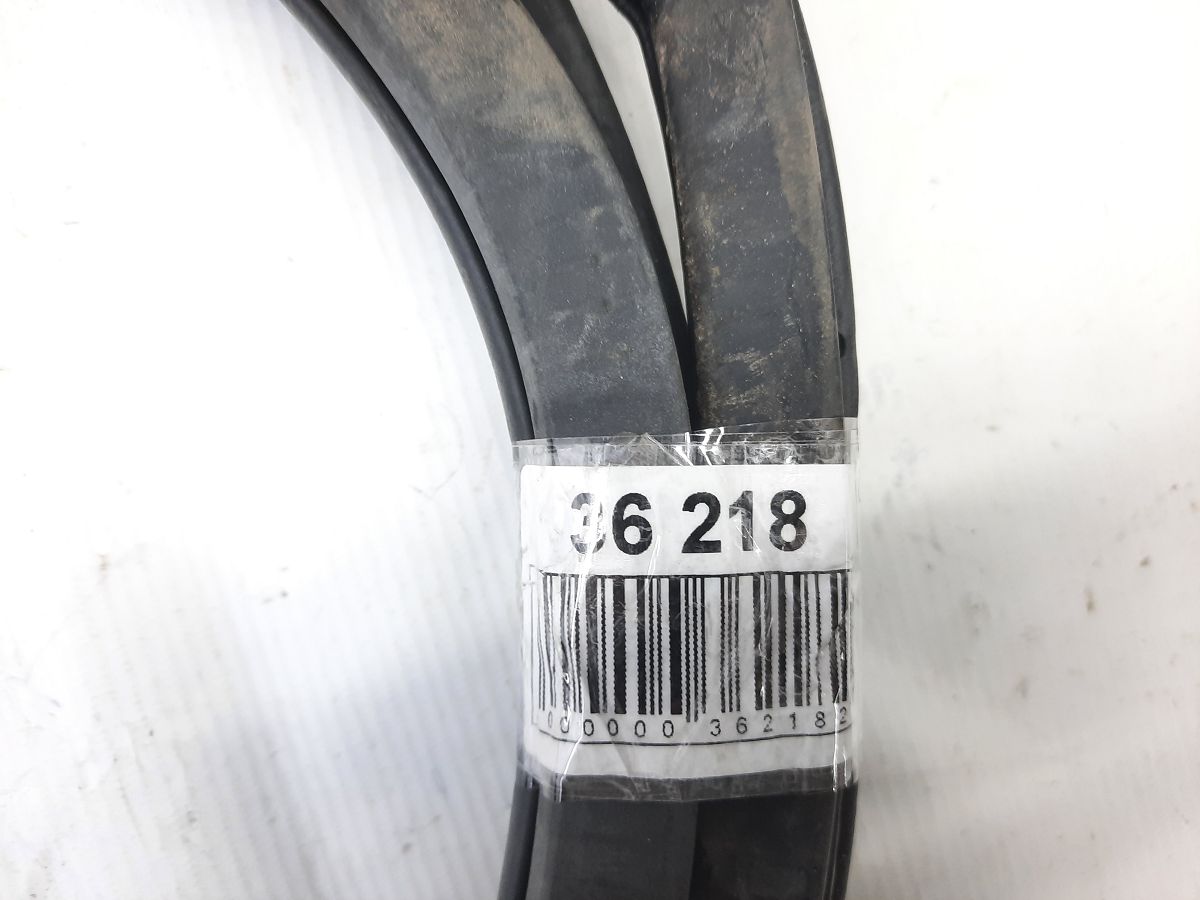 Dart. Ущільнювальна гумка прорізу дверей передньої лівої/правої Dodge Dart 2013-2014 68085076AF Dodge Dart