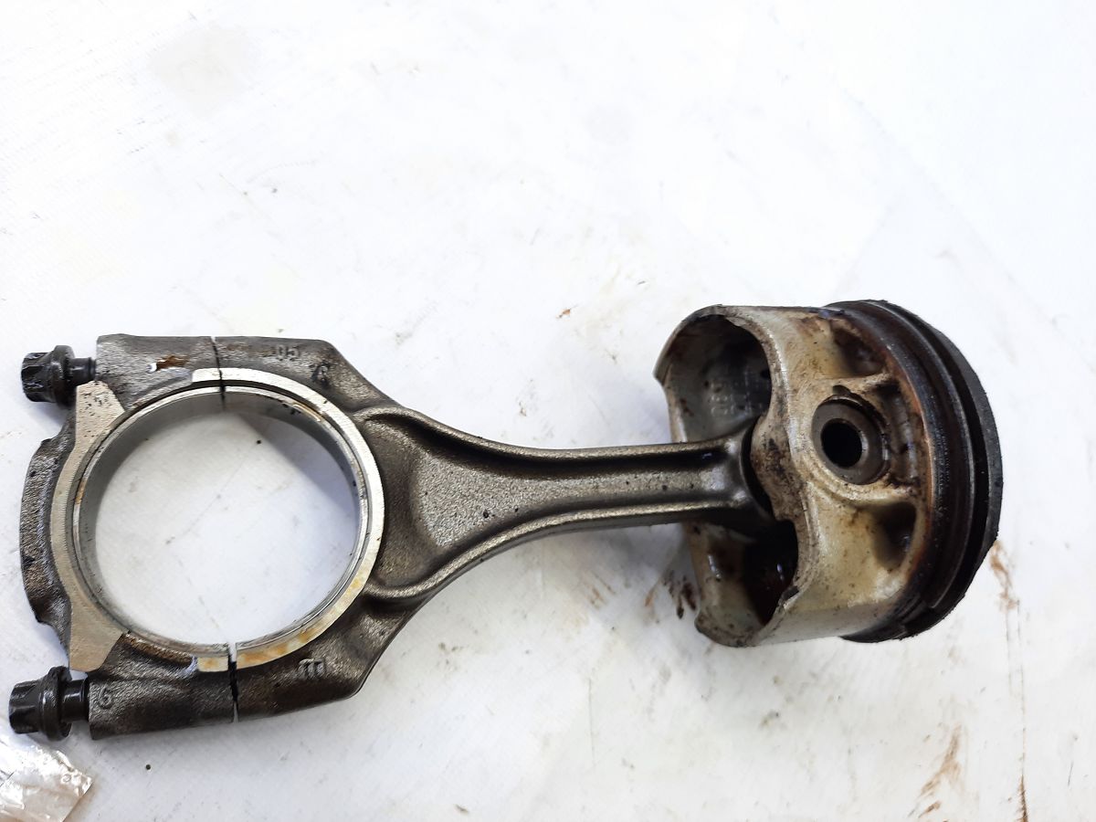 7 series Шатун BMW 7 2012 11247603480 BMW 7 35