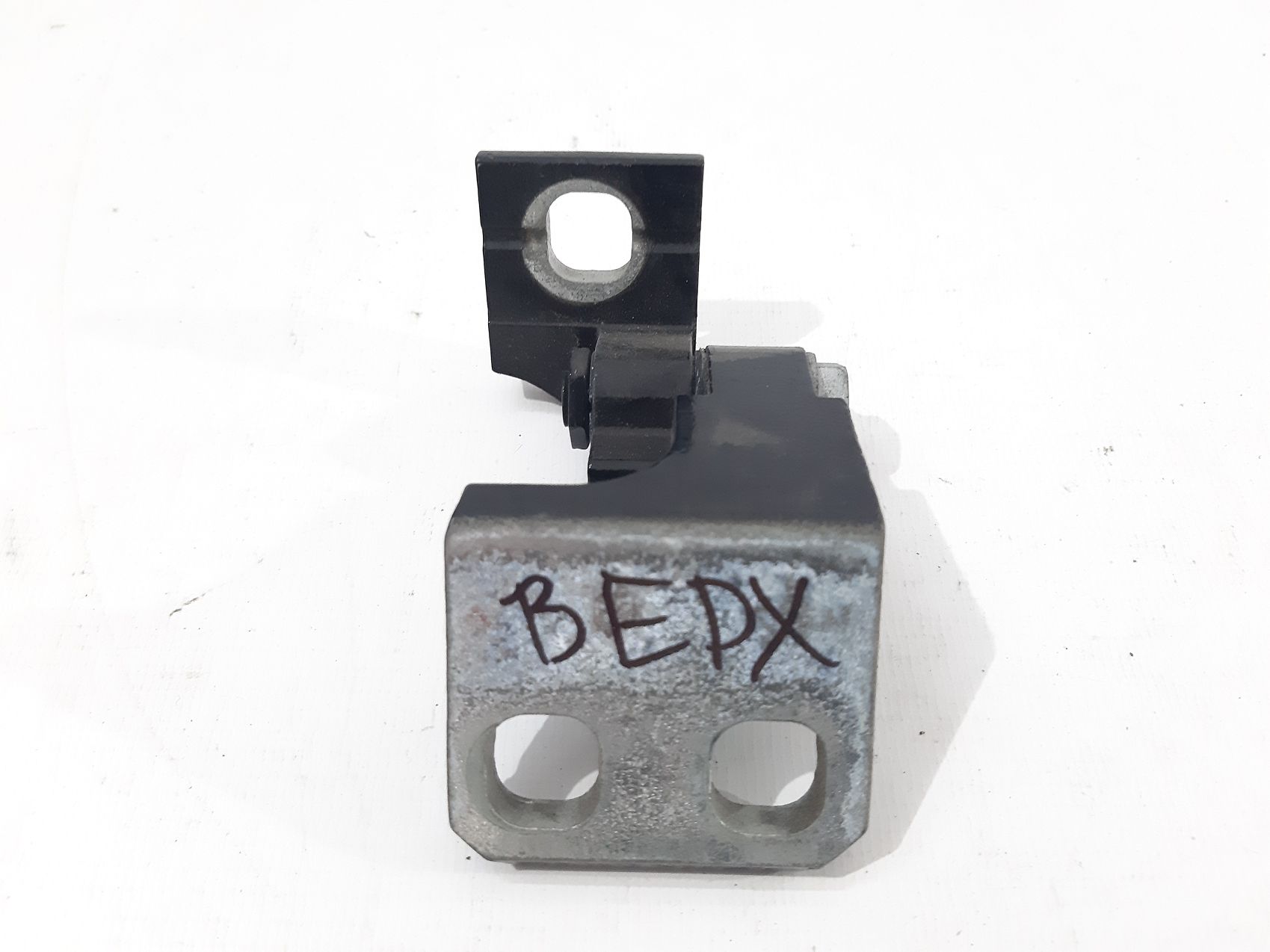 Dart Петля дверей задньої/передньої правої верхня Dodge Dart 2013-2019 68082432AE Dodge Dart 2