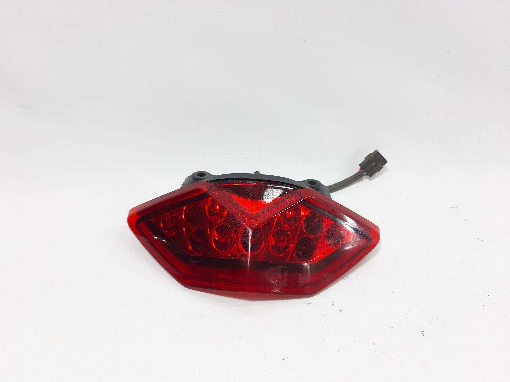 Zx-1000. Фонарь задний Kawasaki ZX-1000 2010-2013 230250316 Kawasaki ZX-1000